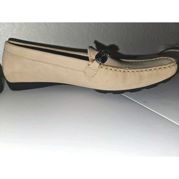 NWOB! Stuart Weitzman Suede Leather Driving Loafer Jeweled Women's Size 7.5 Tan - Picture 11 of 16